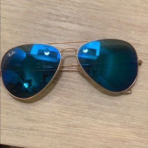 Blue flash Ray-Ban Aviators